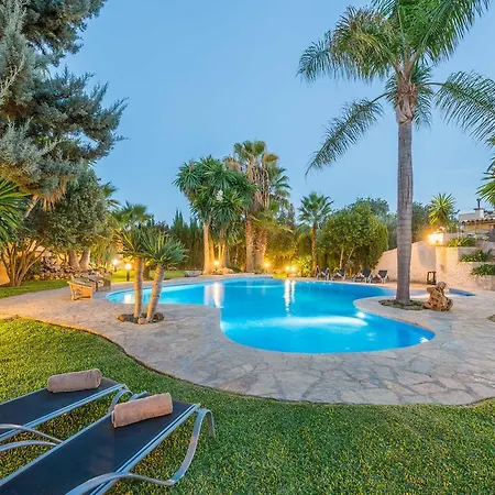 Villa Gual